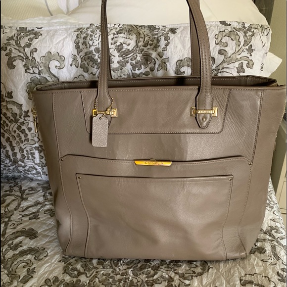Coach Bag - Picture 2 of 5